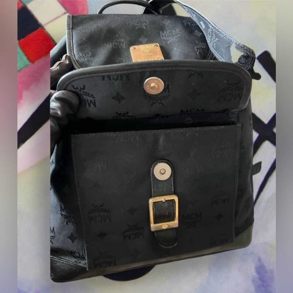 MCM VINTAGE BACKPACK GORGEOUS Like New! - Picture 6 of 12